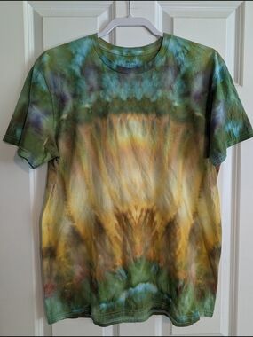 Hand-Dyed Tie-Dye Tee in Green and Yellow